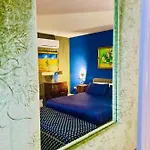 Sisuites Bari