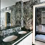 Sisuites Bari
