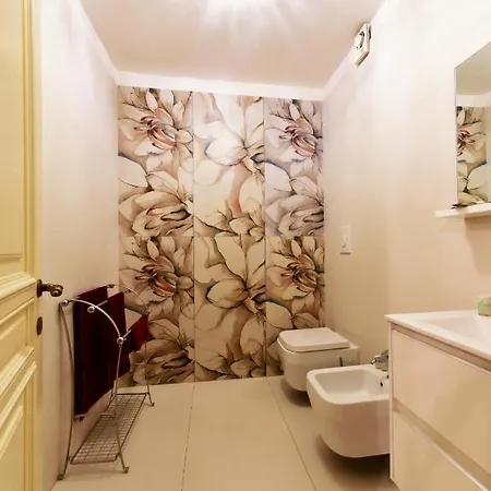 Sisuites Бари