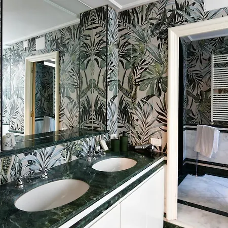 Sisuites Бари